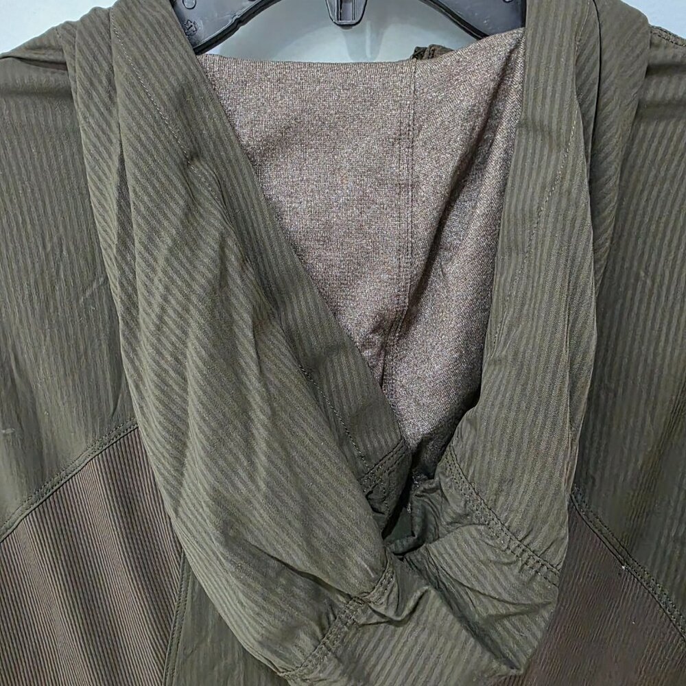 Lululemon Women’s Hunter Green Full-Zip Jacket – Size 8 – Activewe - Picture 14 of 14
